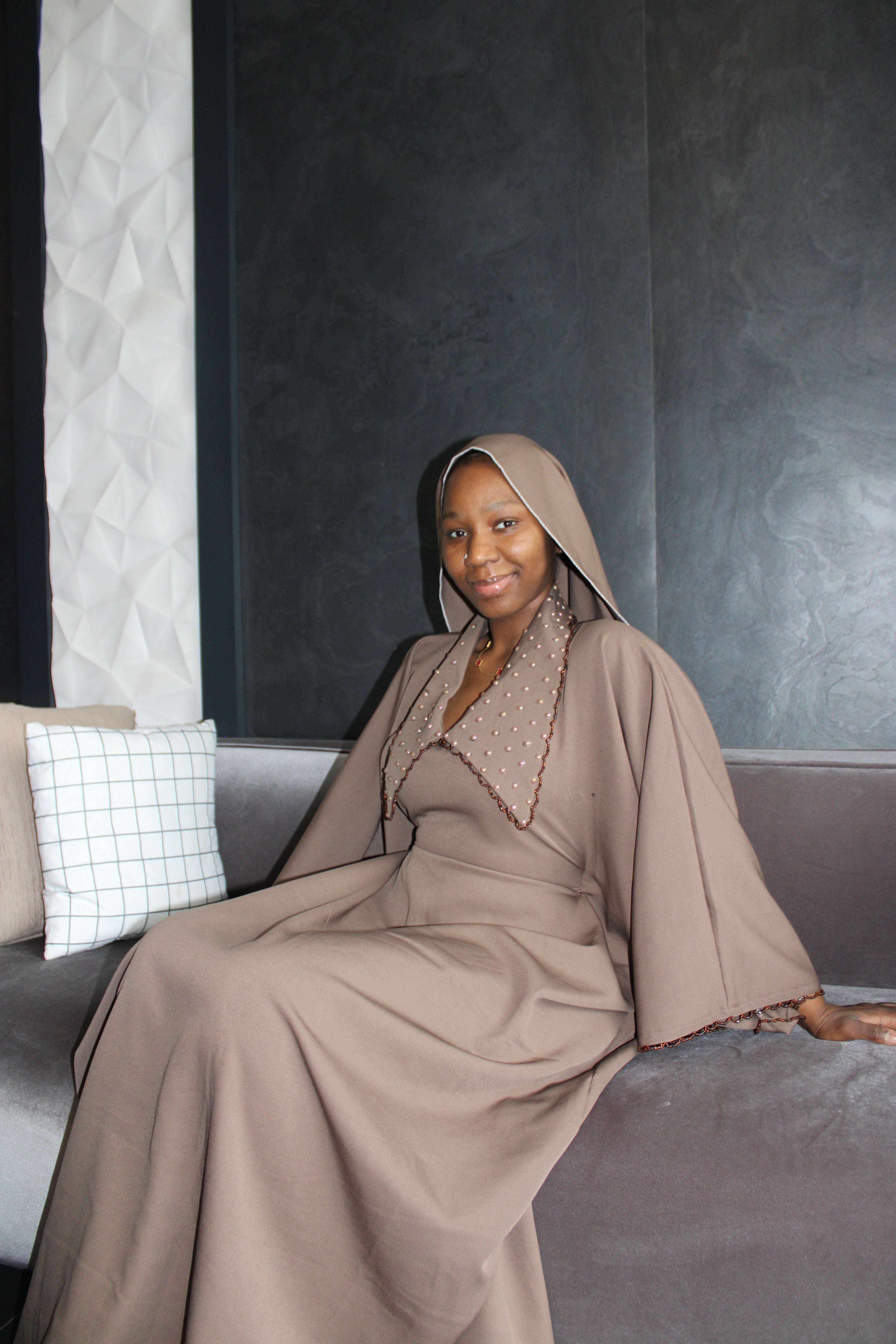 Beaded Collar Abaya